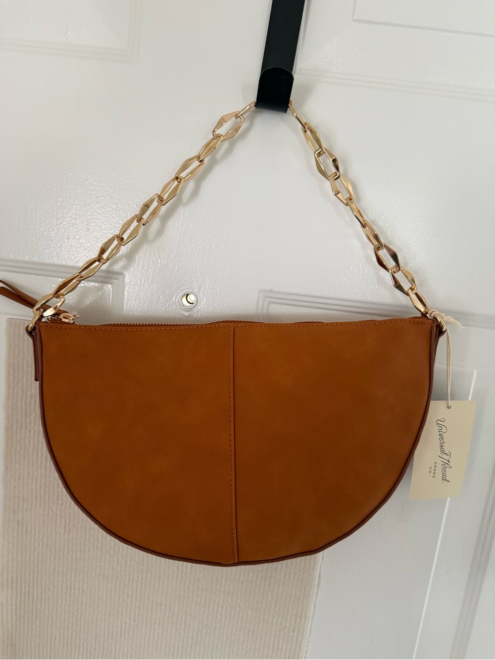 Universal Thread Tan Crescent Shoulder Bag with Gold Chain